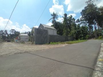 Gaya Eropa dalam Perum Elite Dekat Tol Jogja