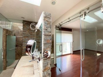 Casa Venta Residencial status en Metepec, zona Ave La Asunción cerca de Portofino