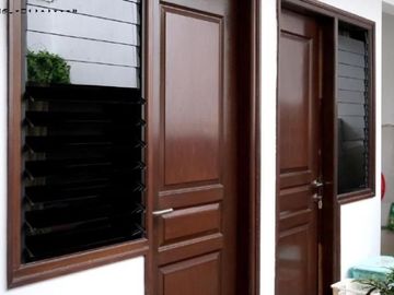 Rumah Mulyosari Tengah MINIMALIS, TERAWAT hadap utara