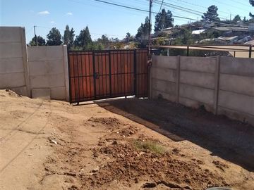 En venta sitio con casa 3d+1b Villa Alemana