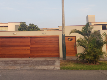 CASA EN VENTA EN SAN ISIDRO