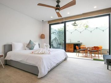 Estudio con terraza privada, asador y comedor en exterior , eco tecnología