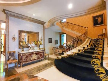 DIJUAL RUMAH SUPER MEWAH di Jl METRO PONDOK INDAH (FULLY FURNISHED)