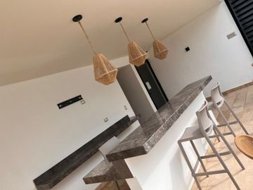 Departamento con alberca, area de asador, centro de negocios, concierge, venta V