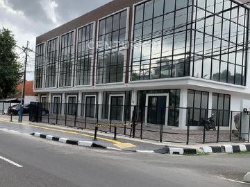 DIJUAL RUKO BARU 3 LANTAI DI PINGGIR JALAN BESAR RAWAMANGUN