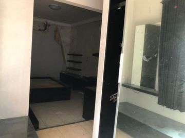 Dijual Rumah SHM Siap Huni Di Jl. Mojo Arum, Surabaya