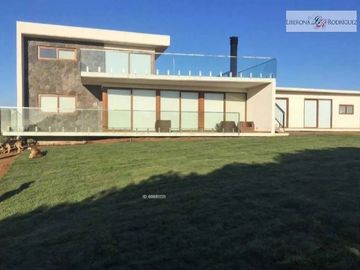 Casa en Venta en Parcela con 2 casas en Lomas de Mantagua