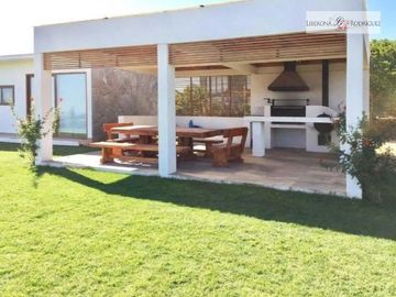 Casa en Venta en Parcela con 2 casas en Lomas de Mantagua
