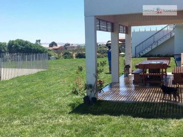Casa en Venta en Parcela con 2 casas en Lomas de Mantagua