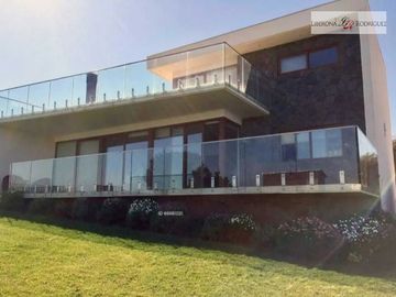 Casa en Venta en Parcela con 2 casas en Lomas de Mantagua