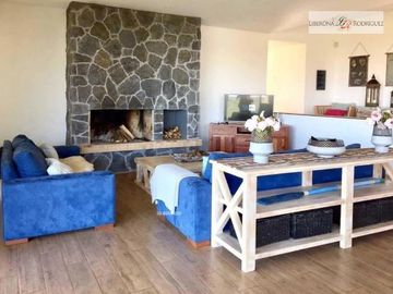 Casa en Venta en Parcela con 2 casas en Lomas de Mantagua