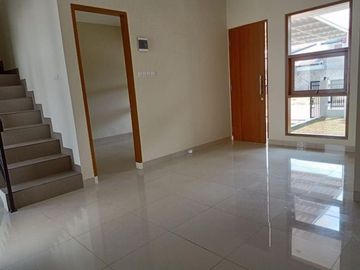 Rumah Siap Huni 2LT Terfavorit di Mainroad Cisaranten Arcamanik Kota Bandung