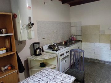 VENDO CASA EN BARRIO 9 DE JULIO (NECOCHEA)