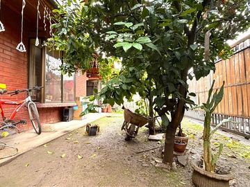 Casa en venta de 6 dorm. en Ñuñoa