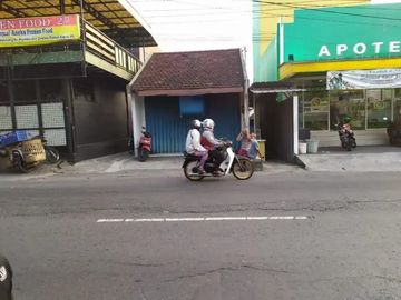 Ruko Strategis Siap Pakai Raya Lakarsantri Surabaya