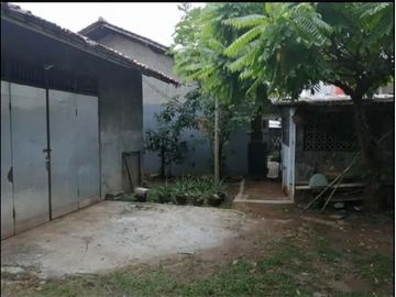 Dijual Tanah darat bonus 2 rumah dan dekat tol di Beji