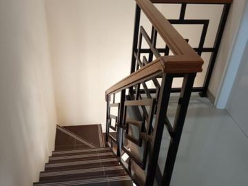 Rumah mewah SMARTHOME hunian muslim strategis di Ciracas