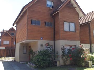 CASA EN VENTA, LOMAS DE SAN SEBASTIÁN, CONCEPCIÓN