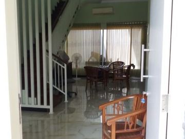 Disewakan Rumah Minimalis 2 Lantai Siap Huni Wiyung Brantas Permai