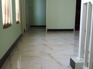 Disewakan Rumah Minimalis 2 Lantai Siap Huni Wiyung Brantas Permai