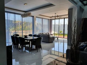 Rumah Siap Huni Semi Villa Private Pool Di Bandung Utara