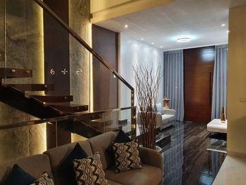 Rumah Siap Huni Semi Villa Private Pool Di Bandung Utara