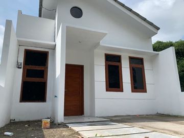 Rumah Minimalis Scandinavian diPrambanan Siap KPR 5menit ke Pasar Deli