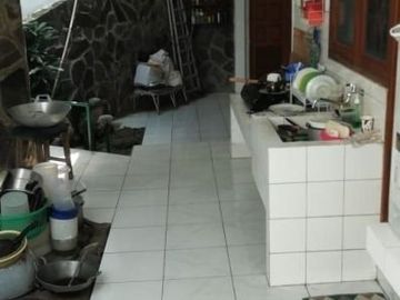 Rumah second asri dan luas 3, 5 m di depok pancoran mas