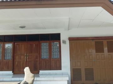 Rumah second asri dan luas 3, 5 m di depok pancoran mas