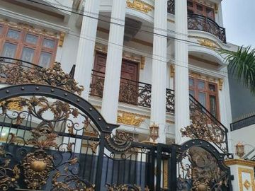 Rumah Mewah dan Hook 95 meter ke Jalan Raya Saharjo