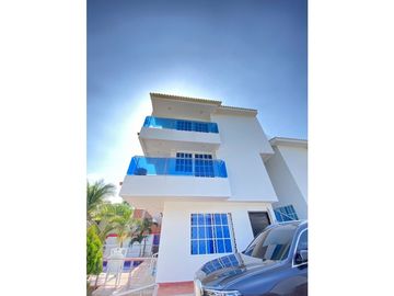 VENDE Y/O ARRIENDA CASA USO MIXTO PUERTO COLOMBIA