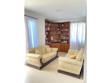 VENDE Y/O ARRIENDA CASA USO MIXTO PUERTO COLOMBIA
