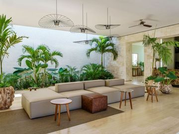 Casa con alberca privada, Jardin y cocina equipada, residencial de lujo con amen