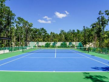 Casa con alberca privada, Jardin y cocina equipada, residencial de lujo con amen