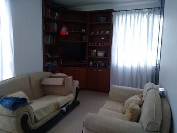 casa en venta en salgar. Cod V88997