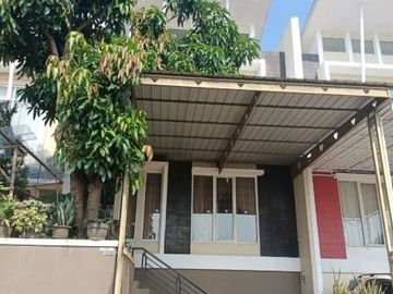 Rumah Bagus Bukit Wahid Manyaran Dekat RSDK Kariadi, Polda
