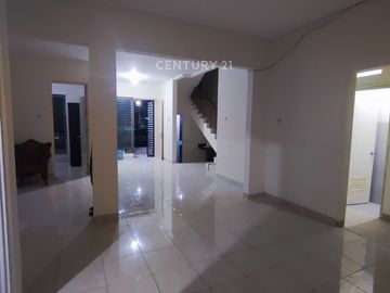 Rumah Siap Huni Di Cluster Ifolia Bekasi 4 KT Kitchen Set 3 AC