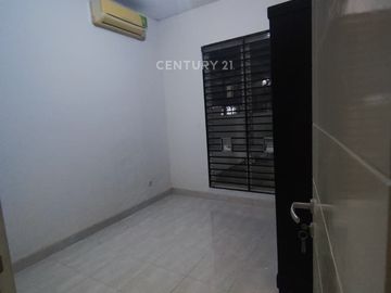 Rumah Siap Huni Di Cluster Ifolia Bekasi 4 KT Kitchen Set 3 AC