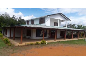 HERMOSA FINCA EN VENTA CORREGIMIENTO EL CARMEN VALLE DEL CAUCA