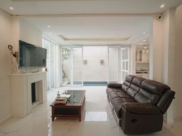DIJUAL CEPAT, VILLA MINIMALIS DI BELAKANG GWK DI UNGASAN, BALI