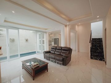 DIJUAL CEPAT, VILLA MINIMALIS DI BELAKANG GWK DI UNGASAN, BALI