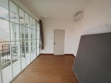DIJUAL CEPAT, VILLA MINIMALIS DI BELAKANG GWK DI UNGASAN, BALI