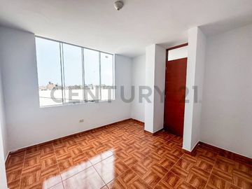 VENDO DUPLEX CON TERRAZA FRENTE A PARQUE