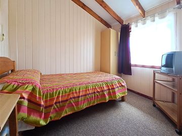 Venta Casa/Hostal, 13D/7B, cercano a Clínica Alemana, Osorno