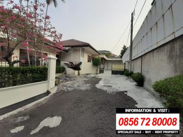 DIJUAL RUMAH at Jl KEMANG TIMUR, JAKSEL (ADA 3 BANGUNAN RUMAH)