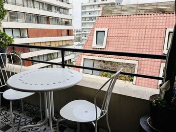 Departamento de 1 dorm/Estacionamiento Metro Esc Mililar