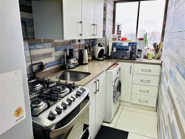 Departamento de 1 dorm/Estacionamiento Metro Esc Mililar