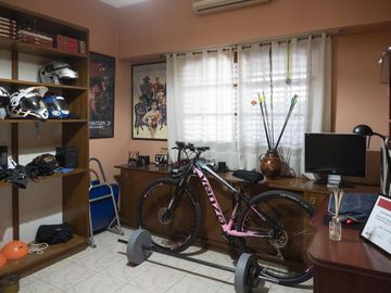 Casa en venta 6 ambientes con cochera en Florida Oeste