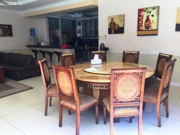 Corner Lot House for Sale with 5 Bedrooms in Angeles City