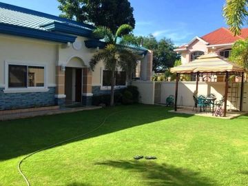 Corner Lot House for Sale with 5 Bedrooms in Angeles City